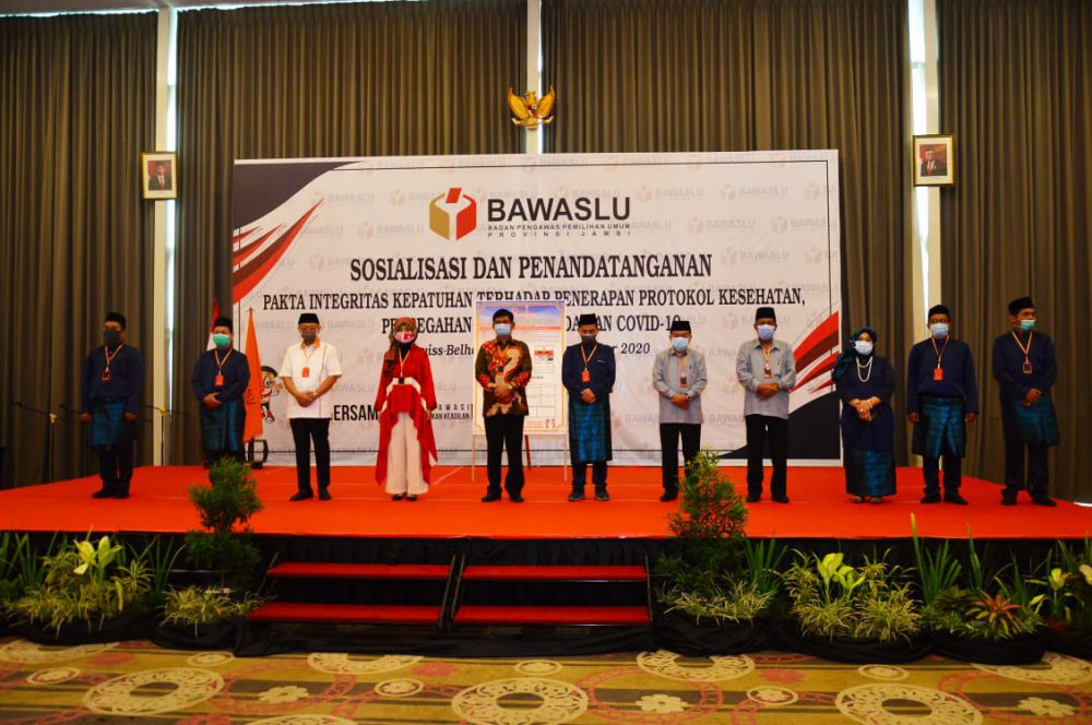 Pilgub Jambi, Tiga Paslon Tandatangani Pakta Integritas Terkait Hal ini