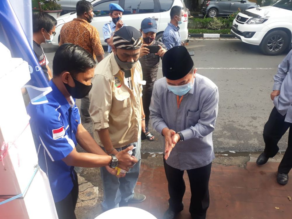 Haris-Sani Hadiri Pelantikan Tim Koalisi Partai.