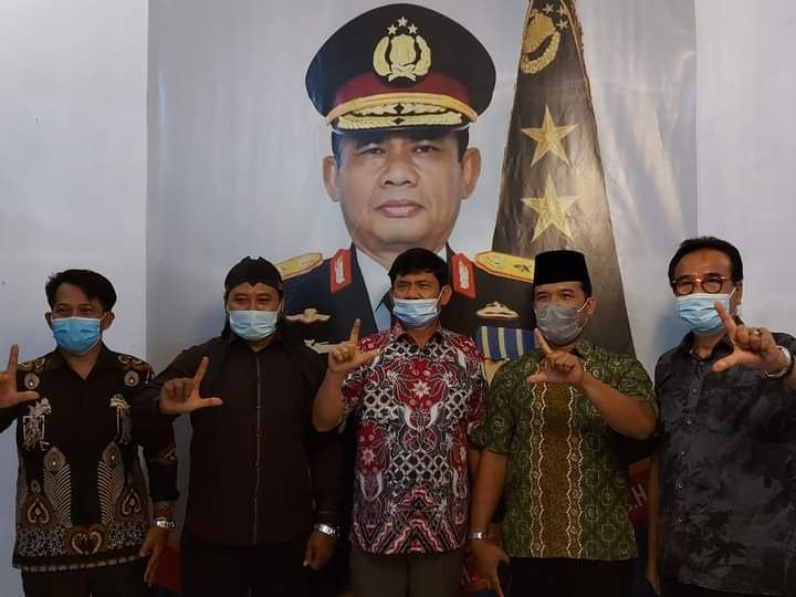 Ikatan Pemuda Jawa Provinsi Jambi memberikan dukungan penuh kepada pasangan calon gubernur dan calon wakil gubernur Jambi nomor urut dua Fachrori Umar dan Syafril Nursal.