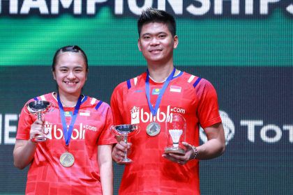 Praveen Jordan/Melati Daeva Oktavianti saat menjadi juara All England 2020.