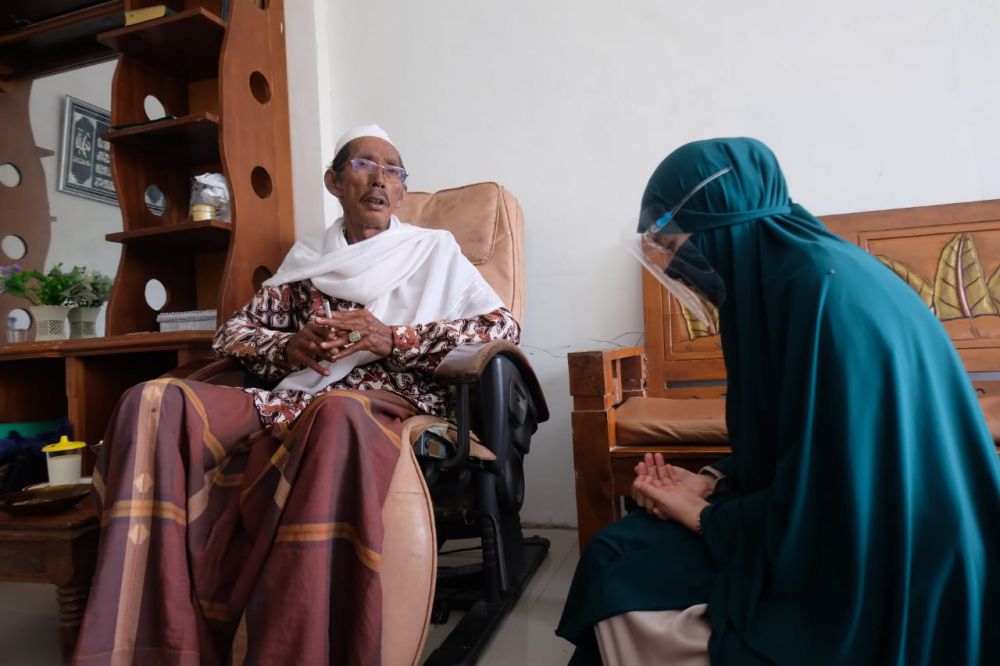 Ratu Munawaroh Dapat Restu Kiai Muzakki.