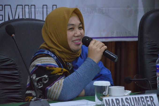Pimpinan Bawaslu Provinsi Jambi, Rofiqoh Pebrianti.