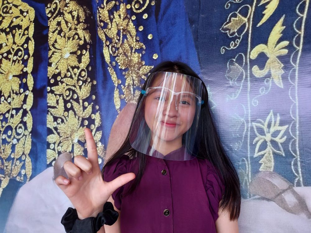 Telunia Omna Debora.