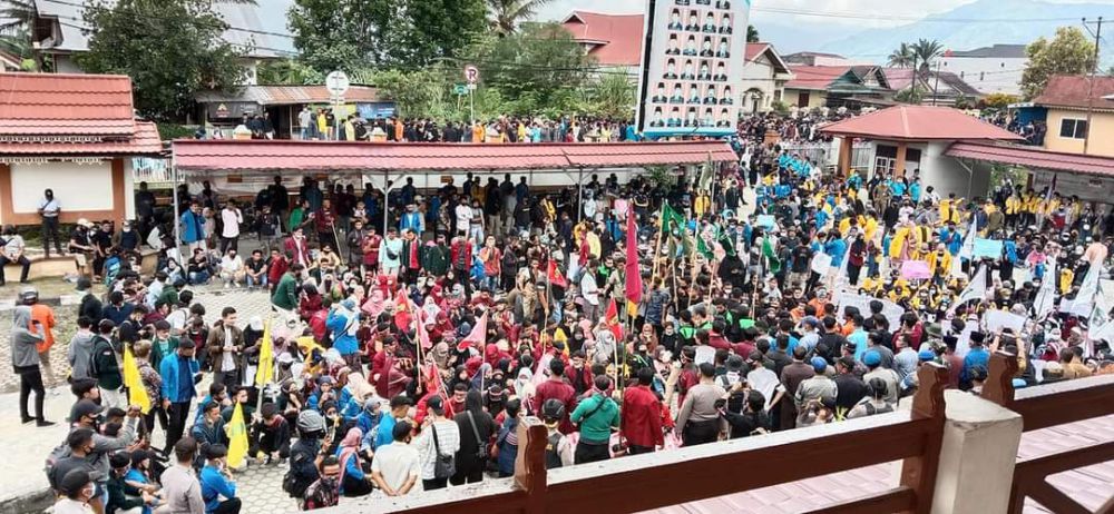 Aksi Demo di DPRD Sungai Penuh Berlangsung Damai.