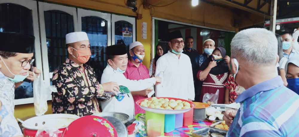 Blusukan Bersama H Bakri, Abdullah Hich dan Ketemu Tomas, Haris Populer di Nipah Panjang.