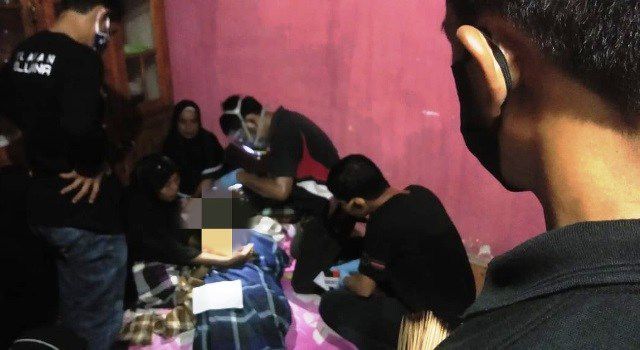 MS, 16, nekat mengakhiri hidupnya. Ia diduga bunuh diri akibat tugas sekolah.