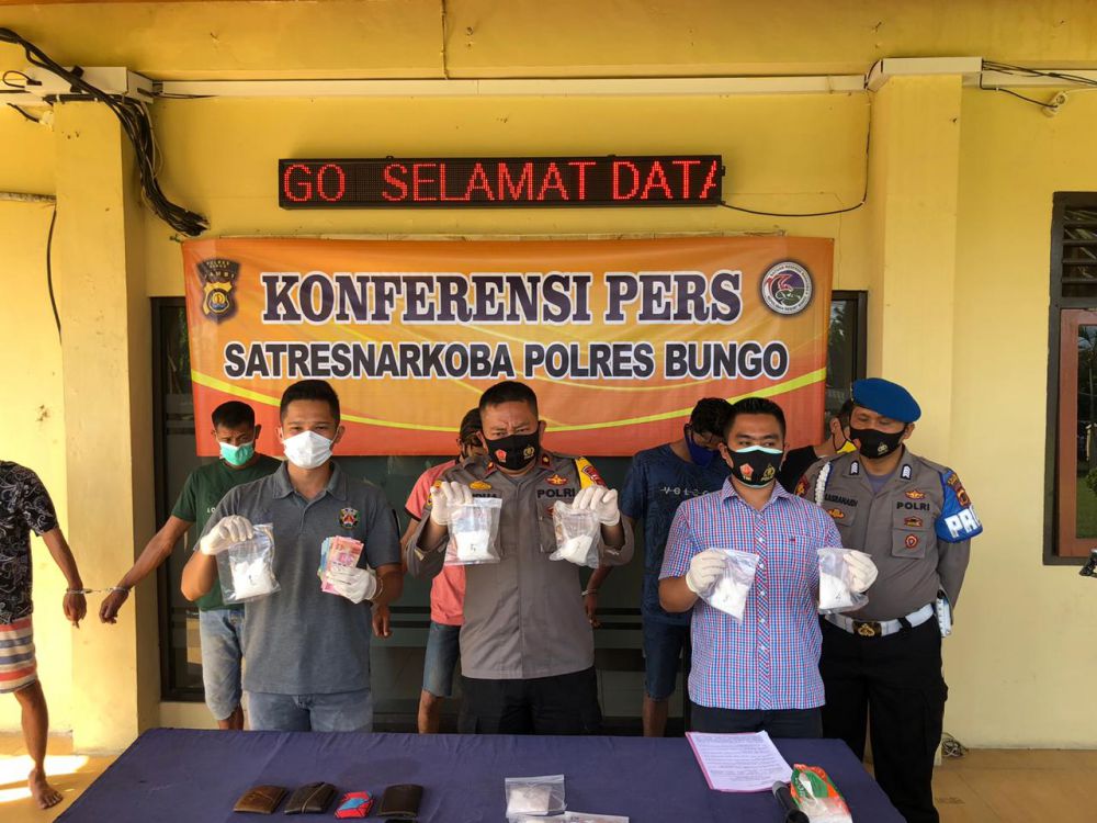 Kurir Sabu di Bungo Diringkus Polisi.