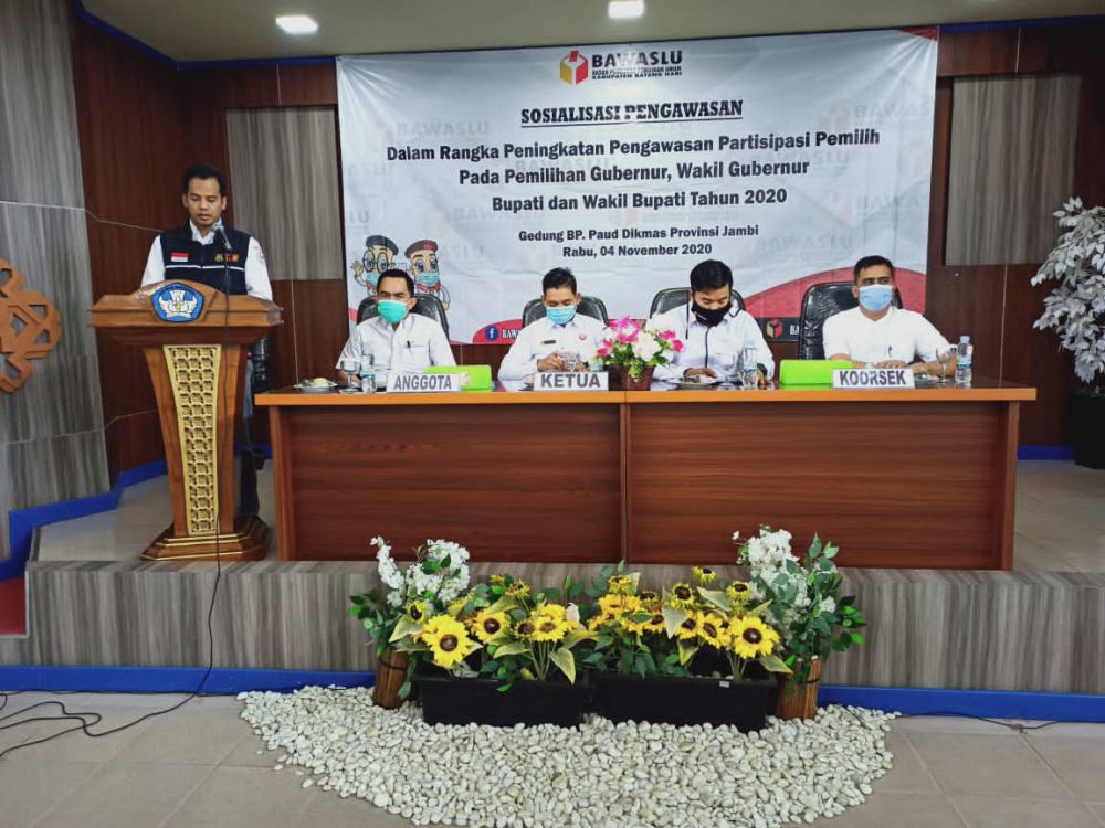 Bawaslu Batanghari Rangkul Pemilih Pemula Ikut Berpartisipasi Menentukan Pemimpin.