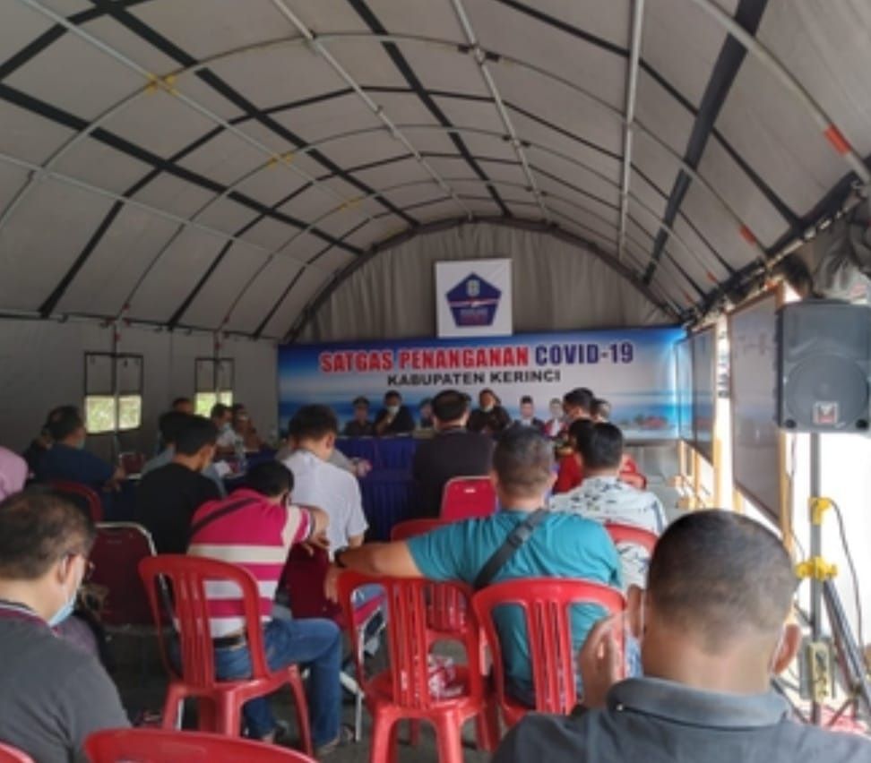 Satgas Penanganan Covid-19 Kerinci, saat melakukan briefing rutin.