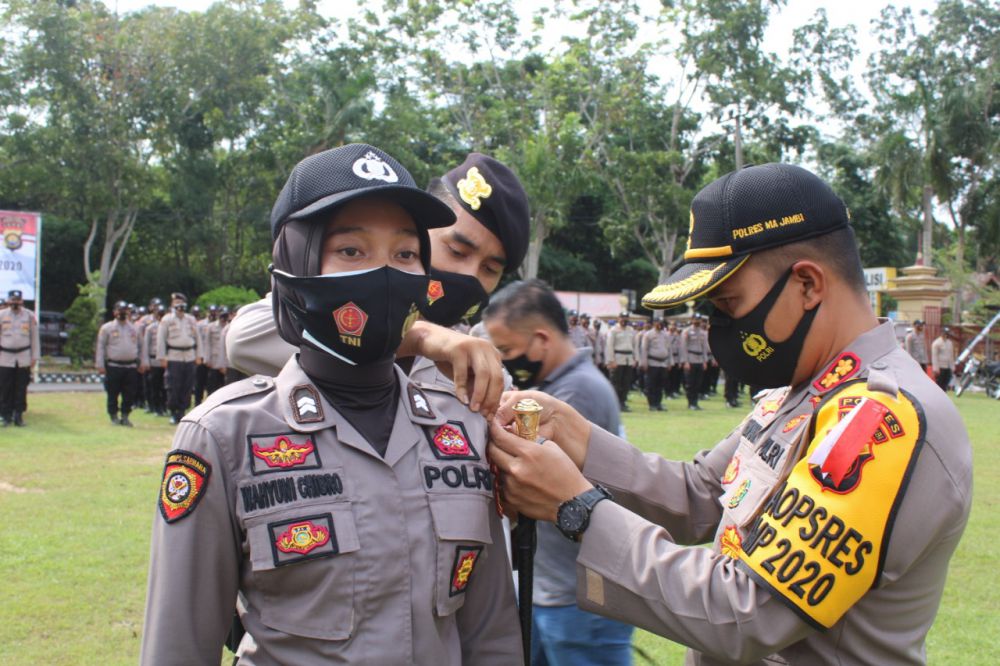 Kapolres Muaro Jambi Pimpin Pergeseran Pasukan PAM Pilkada 2020

