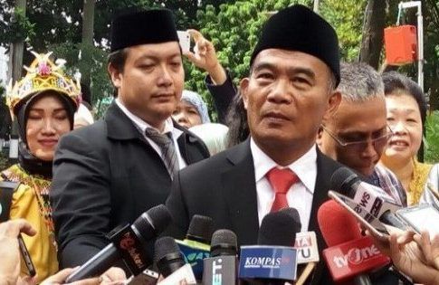 Menteri Koordinator bidang Pembangunan Manusia dan Kebudayaan Muhadjir Effendy. 