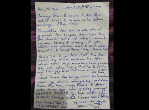 Surat yang dituliskan Imam Besar FPI Habib Rizieq Shihab (HRS) kepada keluarga dari balik sel Rutan Polda Metro Jaya.
