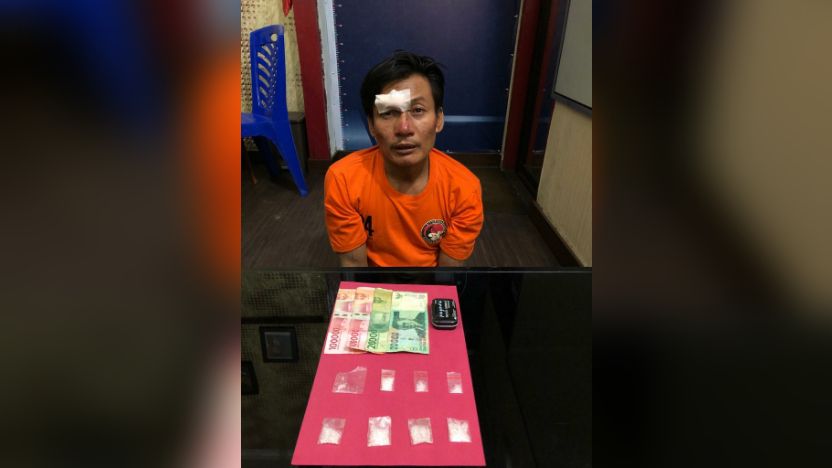 Tiga orang bandar narkoba jenis sabu diamankan oleh Satnarkoba Polres Tebo berikut barang buktinya 