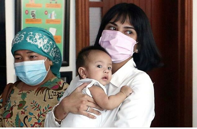 Vanessa Angel saat mengikuti sidang putusan di Pengadilan Negeri Jakarta Barat, Kamis (5/11). Foto: Ricardo/JPNN.com