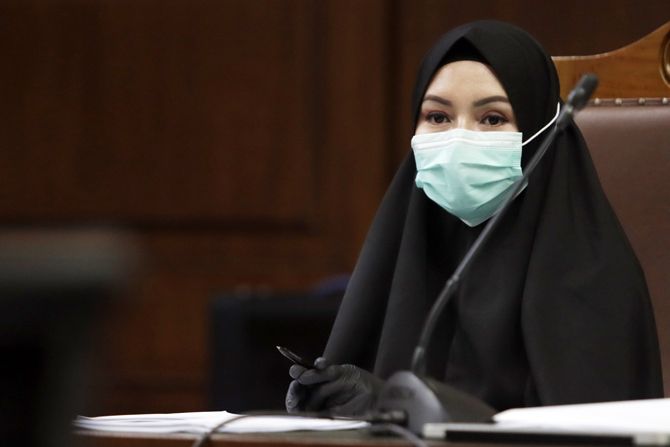 Pinangki Sirna Malasari saat mengikuti sidang. 