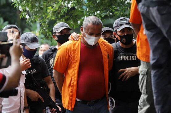 John Kei dikawal ketat aparat kepolisian-- jawa pos