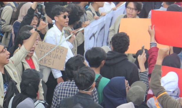 Aliansi Mahasiswa UGM. 