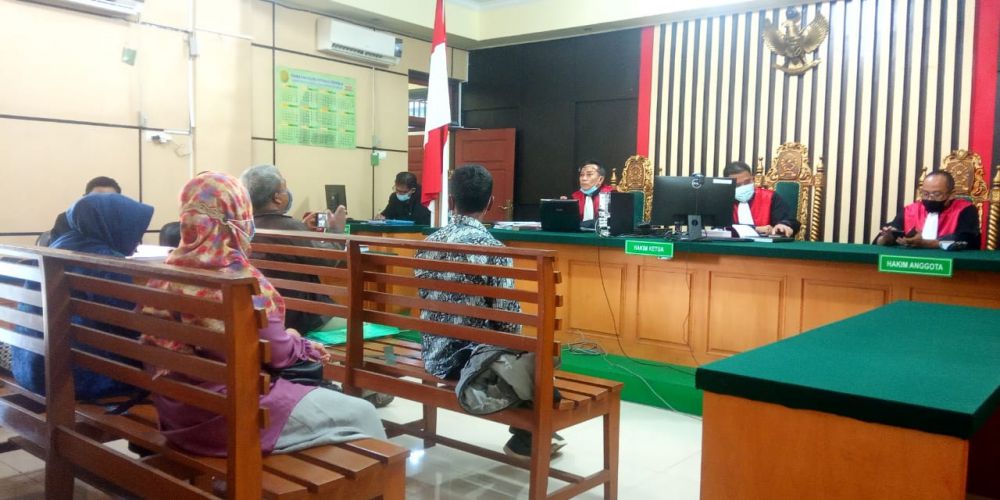 Sidang kasus korupsi Dana Desa Sungai Tering, Tanjab Timur yang berlangsung di Pengadilan Tipikor Jambi, dalam sidang ini JPU menghadirkan Tenaga Ahli Infrastruktur dari Dinas PMD Kabupaten Tanjab Timur