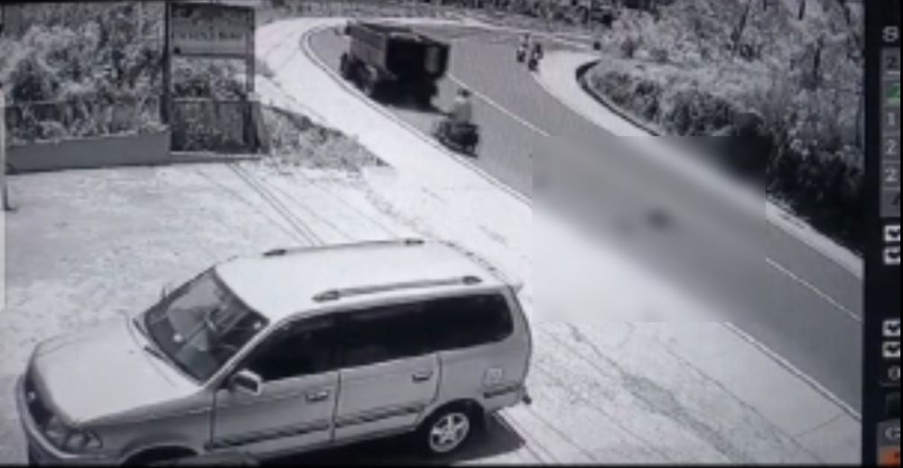 Mahasiswa Unja Tewas Usai Tabrak Truk.