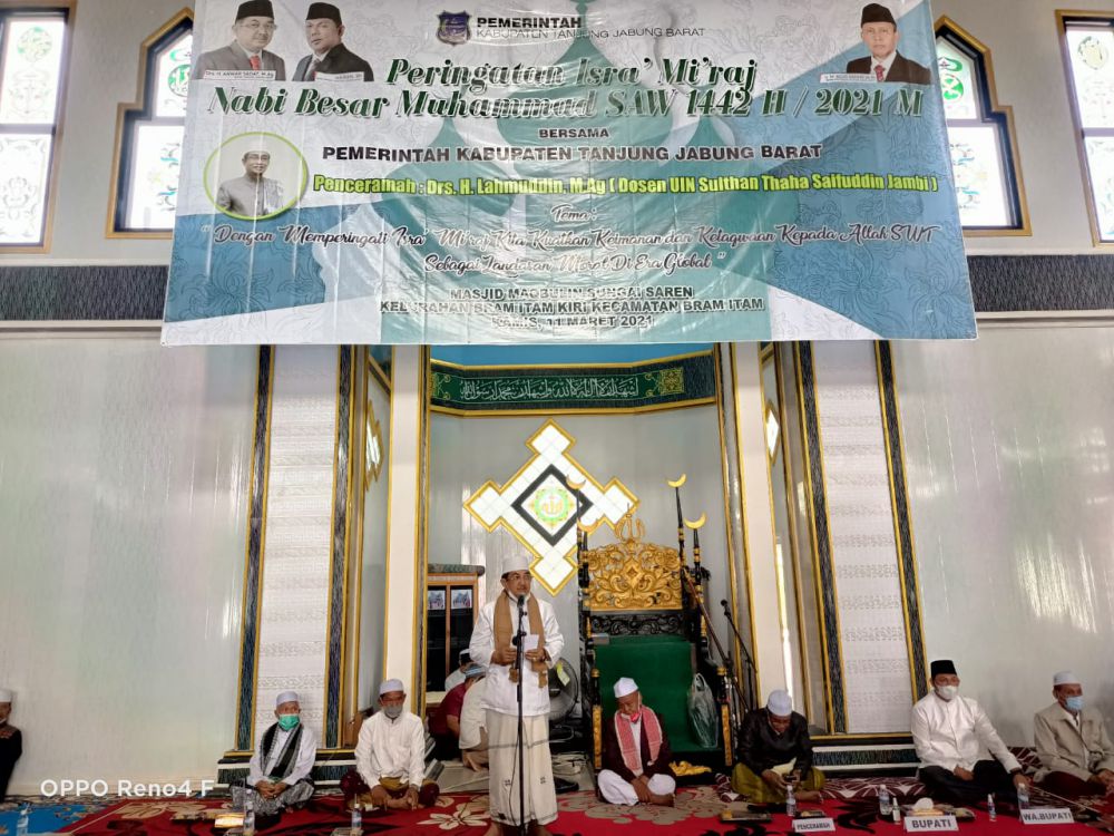 Bupati dan Wabup Tanjabbar Peringati Isra' Mi'raj di Sungai Saren.