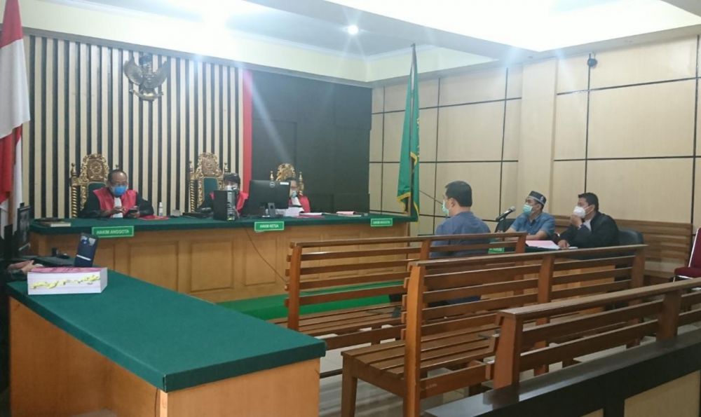 Kasus korupsi pembangunan gedung Auditorium UIN Jambi terus bergulir. Kali ini jaksa menghadirkan enam orang saksi yang merupakan terpidana dalam kasus yang sama
