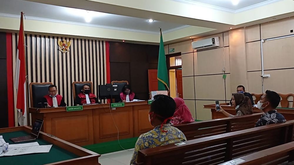 Kasus korupsi pembangunan turap di Desa Kembang Tanjung, Batanghari kembali bergulir. JPU menghadirkan perangkat desa sebagai saksi untuk mendalami kasus tersebut