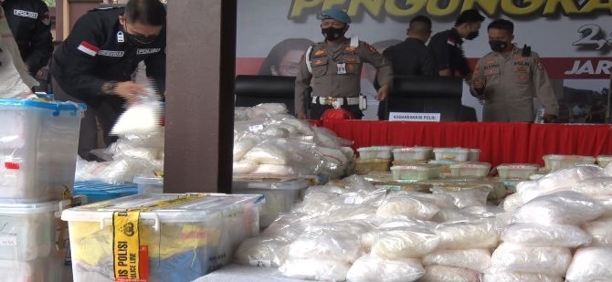 Barang bukti sabu 2,5 ton jaringan Timur Tengah-Malaysia-Indonesia.