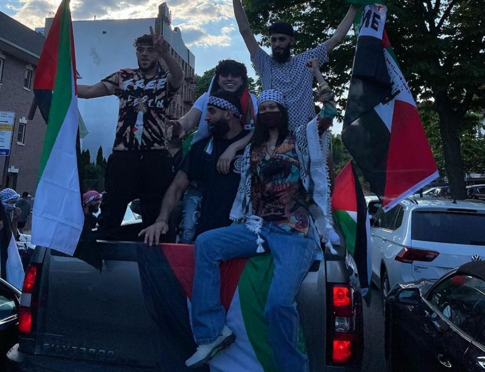 Bella Hadid mengikuti aksi dukungan terhadap Palestina