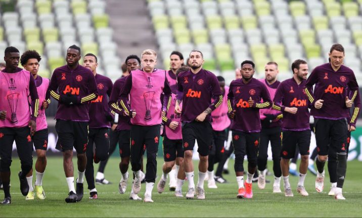 Para pemain Manchester United berlatih ringan di Stadion Energa Gdan?sk, Rabu (25:5). MU akan melawan Villarreal pada final Liga Europa. 