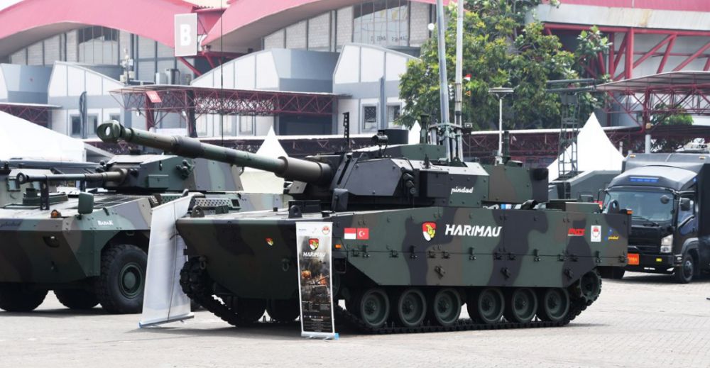 Tank Harimau buatan PT Pindad.