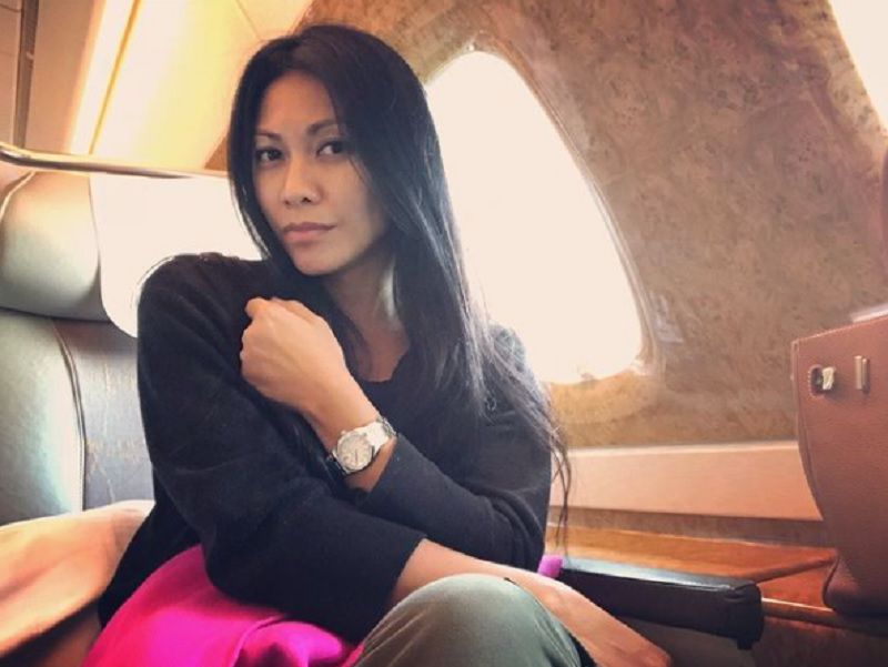 Penyanyi Anggun C Sasmi. 