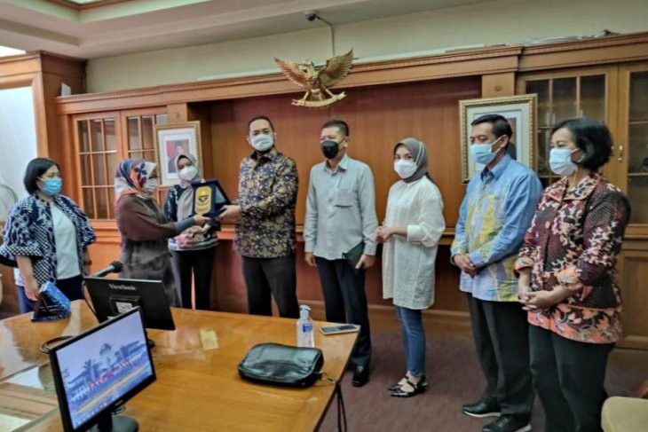 Dalami Materi Pencabutan Perda, Bapemperda DPRD Provinsi Jambi Studi Banding ke Jabar.