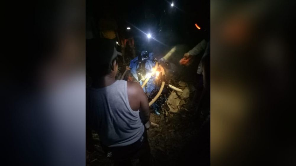 Iambas dari kekesalan, maka warga Dusun Tanjung Kirai, Desa Punti Kalo,membakar 8 unit alat PETI (dompeng) dan 2 pondok di Dusun Margodadi, Desa Teluk Singkawang, Kecamatan Sumay, Kabupaten Tebo.