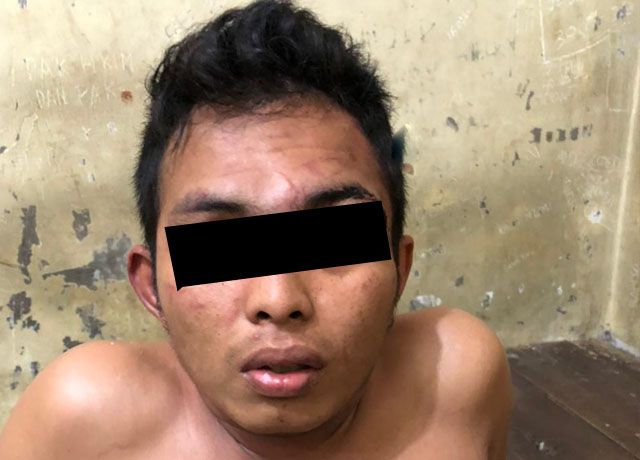 DITANGKAP : Pelaku curas yang merupakan pecatan TNI ditangkap polisi dan terpaksa dilumpuhkan dengan timah panas
