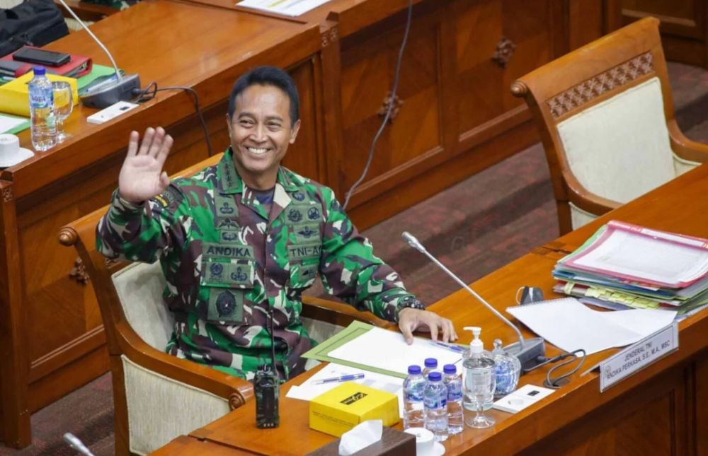 Kepala Staf TNI Angkatan Darat (KSAD) Jenderal TNI Andika Perkasa mengikuti uji kelayakan dan kepatutan calon Panglima TNI di Komisi I DPR, Kompleks Parlemen, Senayan, Jakarta, Sabtu (6/11/2021). 