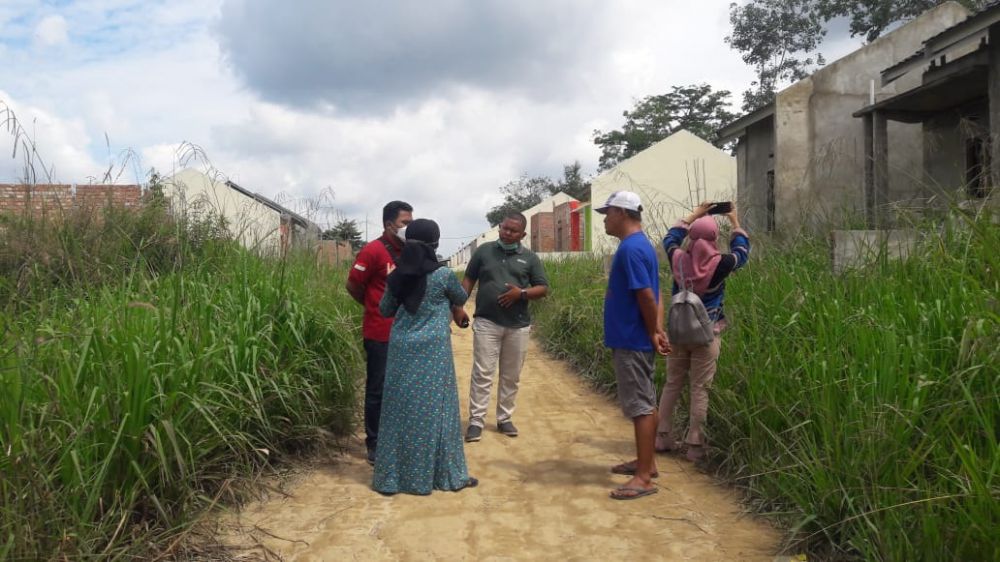 Perumahan Berlian Residen di kawasan Penerangan, Bagan Pete, Alam Barajo. Puluhan konsumen ditipu oleh developer yang membangun perumahan itu.