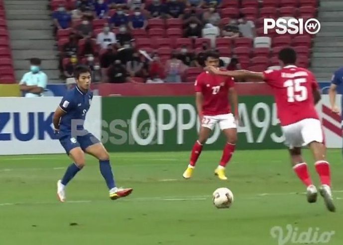 Ricky Kambuaya mencetak gol di babak pertama. 