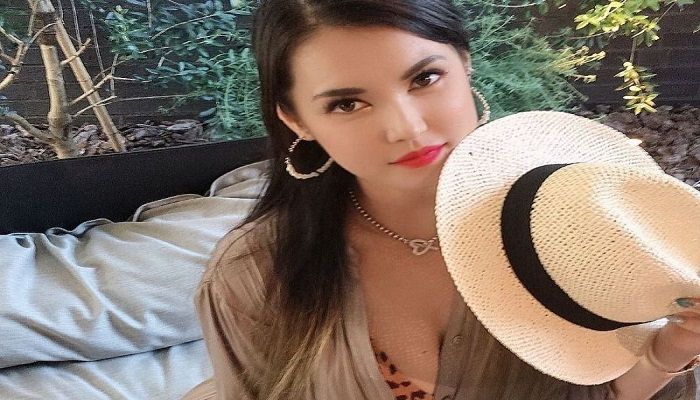 Mantan Bintang Porno Maria Ozawa.