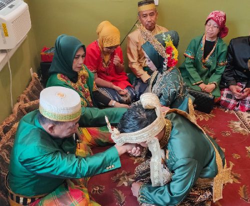 Proses pernikahan dua warga Sulsel di New York, Amerika Serikat.