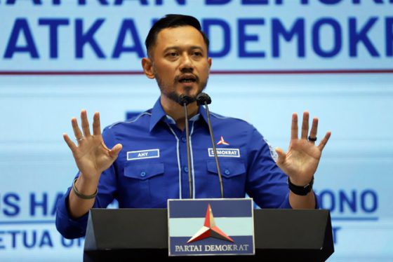 Ketua Umum Partai Demokrat Agus Harimurti Yudhoyono (AHY) mempertannyakan kepada pemerintahan Joko Widodo (Jokowi) dan Ma'ruf Amin mengenai anggaran kesehatan di masa pandemi Covid-19.	