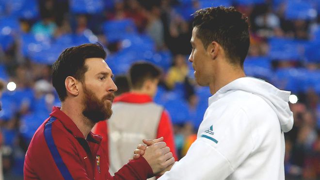 Messi dan Ronaldo.