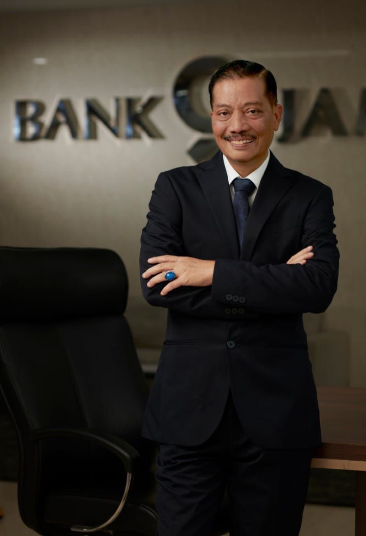 Dirut Bank jambi, Dr. H. Yunsak El Halcon, S.H.,M.Si