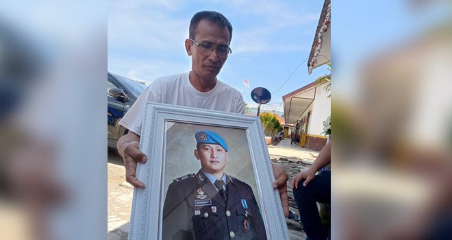 Ayah Brigadir Yosua Nofriansyah Yoshua Hutabarat atau Brigadir J Temui Menko Polhukam Mahfud MD.