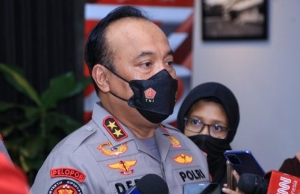 Kadiv Humas Polri, Irjen Pol Dedi Prasetyo saat memberikan keterangan pers.