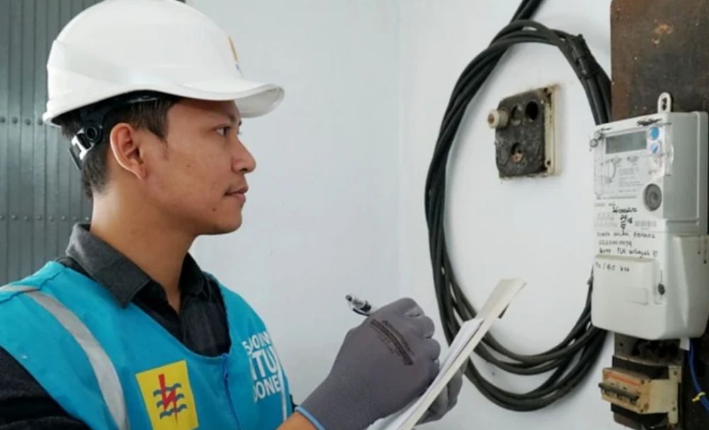 Pemerintah Pastikan Tidak Ada Pengalihan Daya listrik 450 VA ke 900 VA.