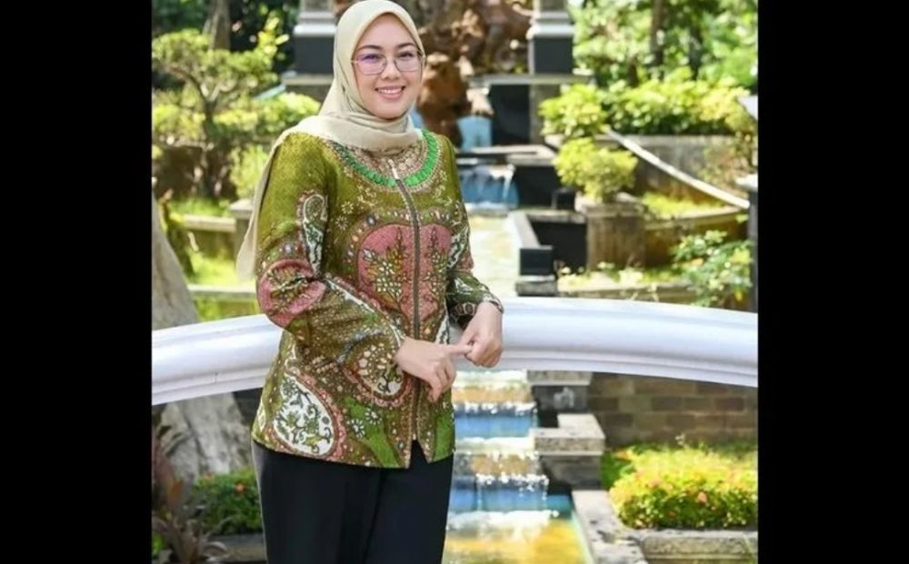 Anne Ratna Mustika.