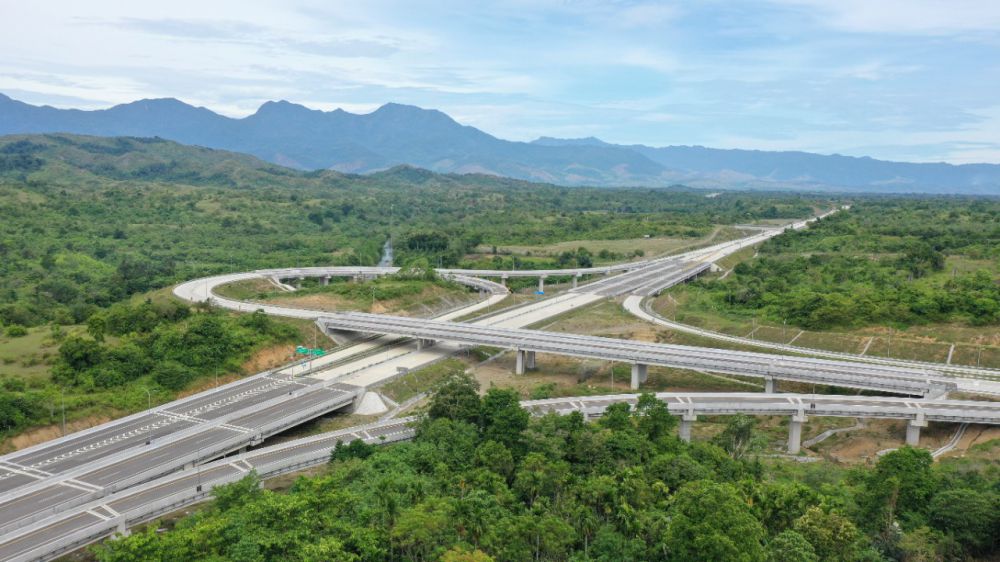 Pembangunan Jalan Tol Sumatera akan berlanjut 2023, tambah akses ke Danau Toba dan Pelabuhan Internasional Kuala Namu.