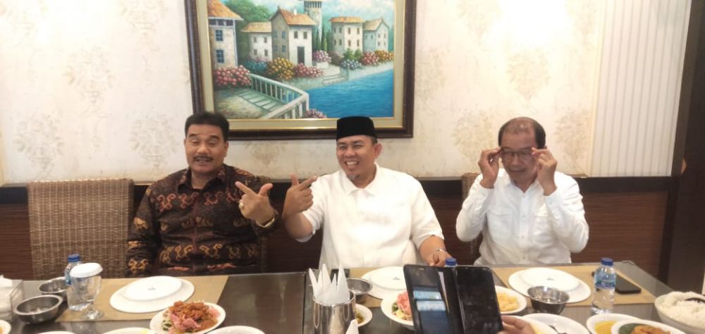 Ada Bisikan Politik SAH dan HAR Soal Pilwako.