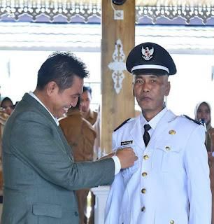 Fadhil Arief Lantik 37 Kepala Desa
