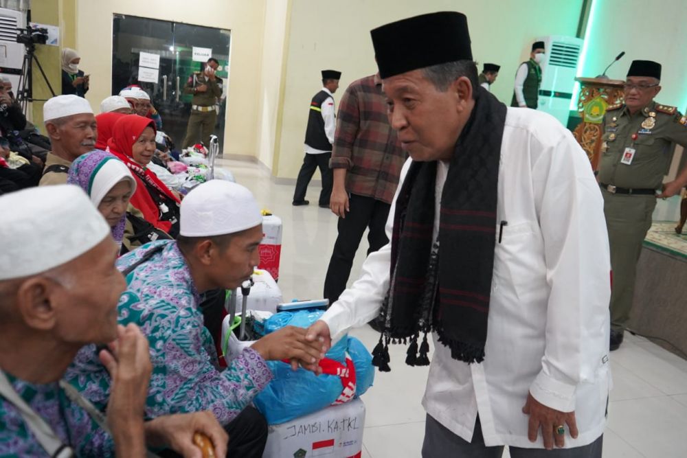 Wagub Sani Sambut Kepulangan 372 Jamaah Haji Jambi Kloter Pertama